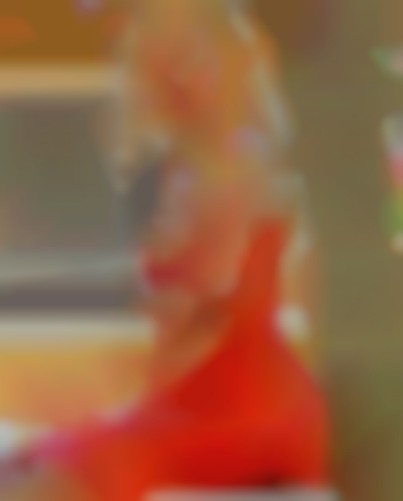 Female slut seeking girls owner.